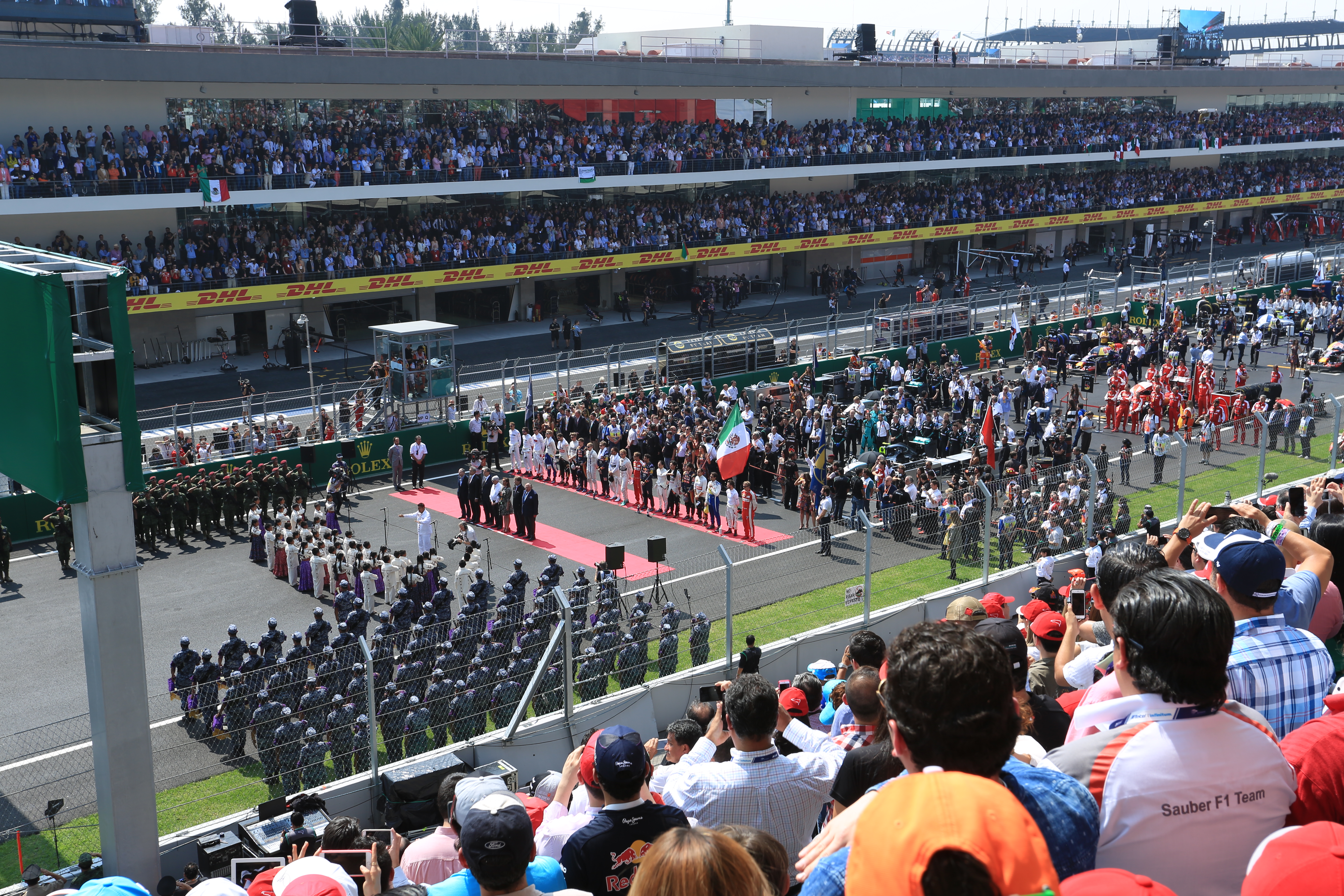  Dime con quién vas al FORMULA 1 GRAN PREMIO DE MÉXICO 2016™ y te diré que experiencia elegir