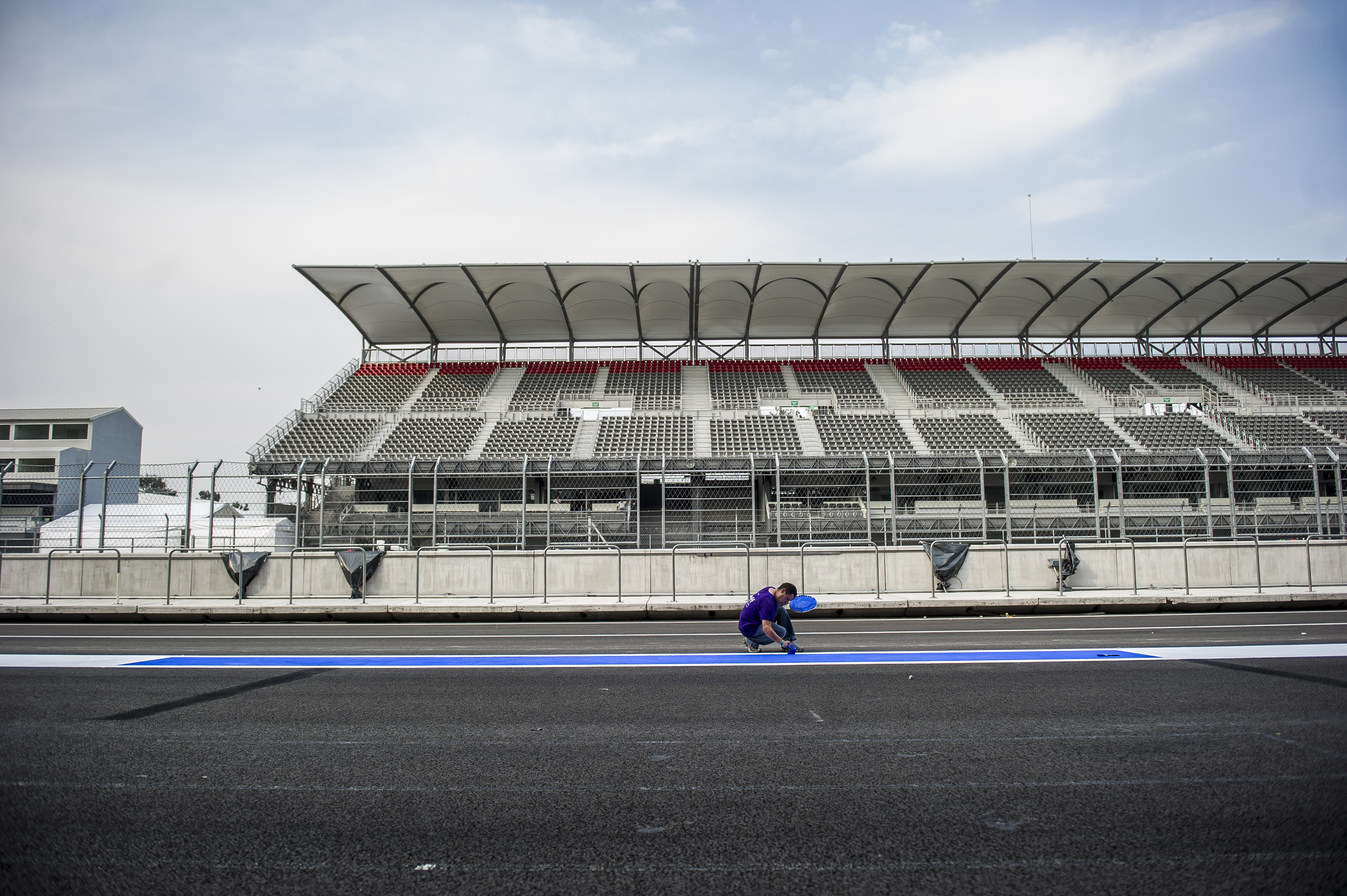 Preparando el Autódromo Hermanos Rodríguez para el FORMULA 1   GRAN PREMIO DE MÉXICO 2016™