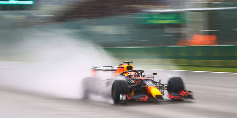 Verstappen se lleva la pole position en Zandvoort. ‘Checo’ fuera en Q1