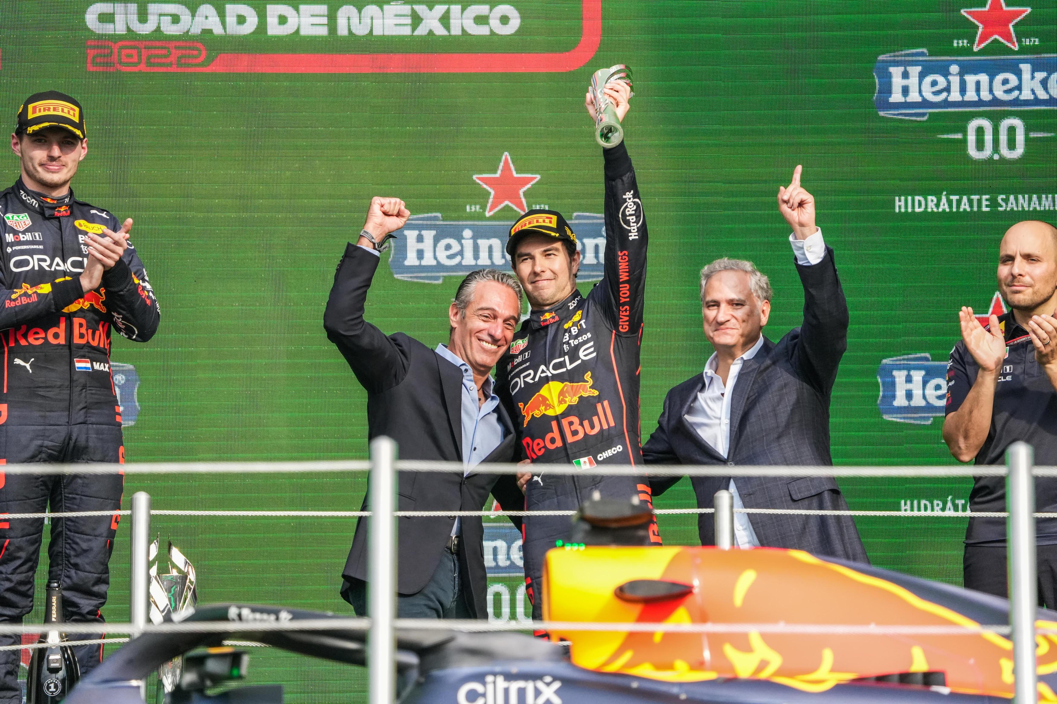 Checo y Max, los héroes de la F1ESTA 2022